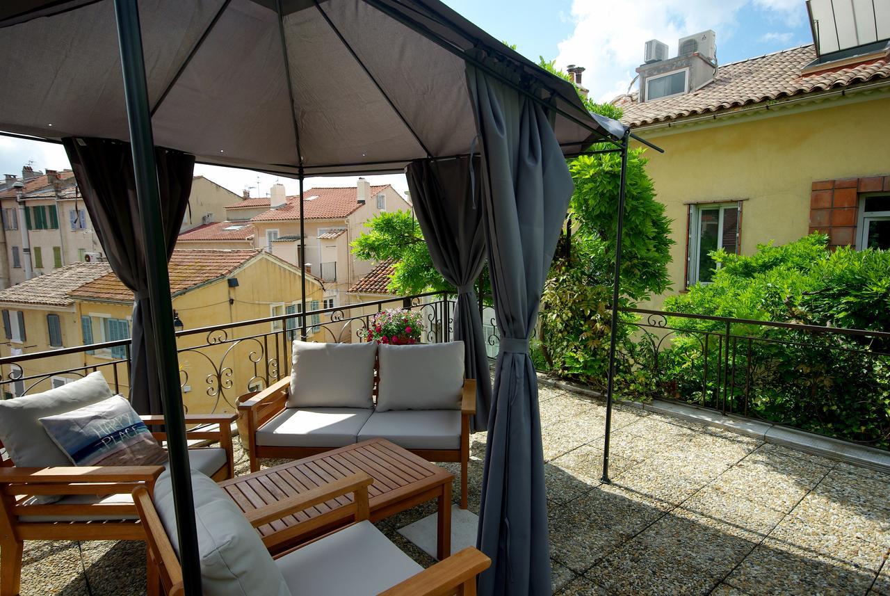 Hotel L'Atmosphere Sanary-sur-Mer Exterior photo