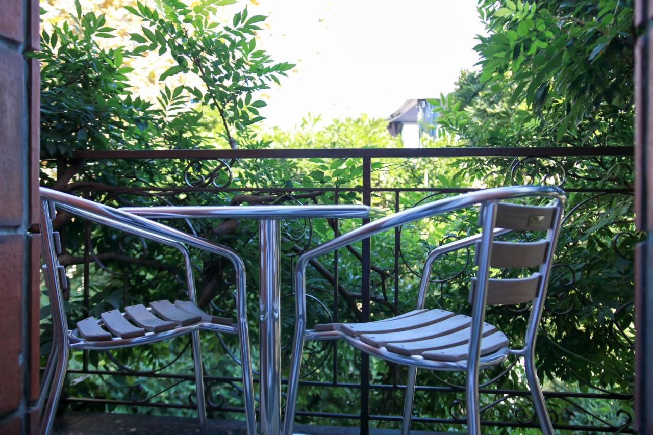 Hotel L'Atmosphere Sanary-sur-Mer Exterior photo